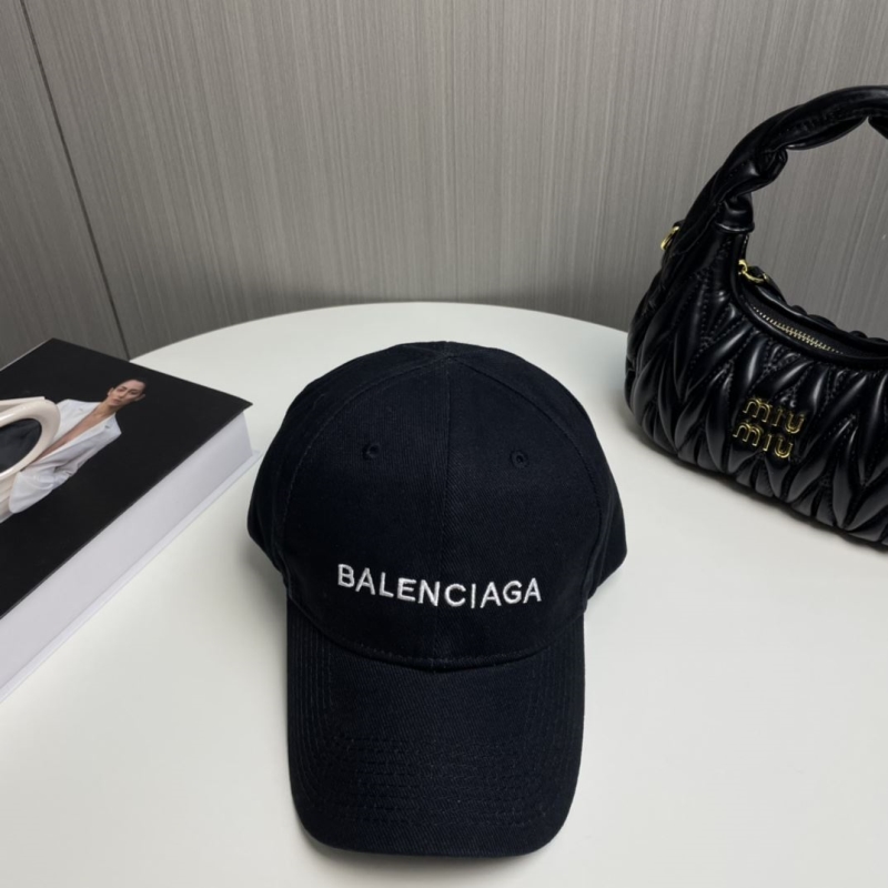 BALENCIAGA